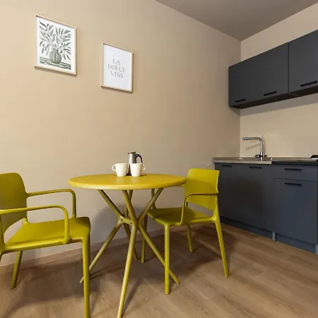 Le Porte Di - Immobili E Soluzioni Rent * Бергамо
